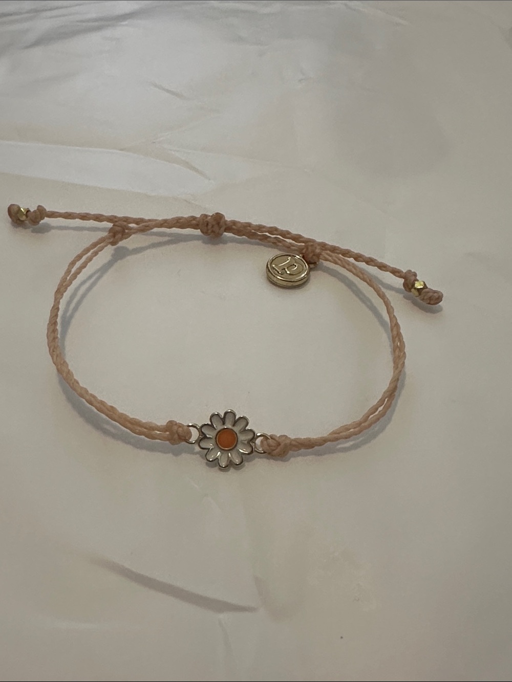 NWOT Pura Vida Dainty Peach Braided Daisy Bracelet with Orange Center